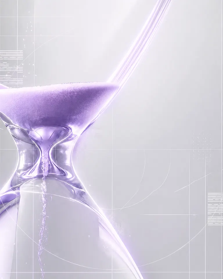 Ampulheta cromada com areia atravessada por luz violeta, simbolizando velocidade e fluxo de tempo real